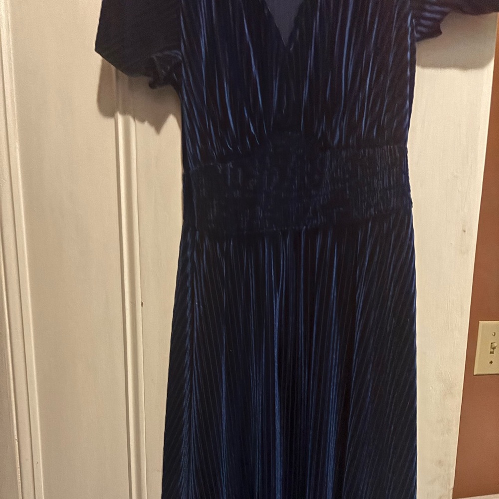 Navy blue maxi dress Medium- only worn once